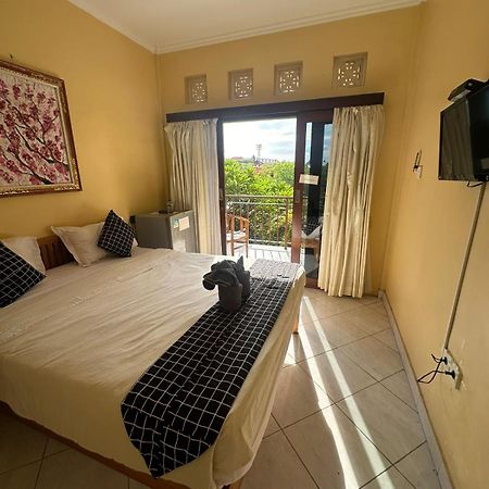 Sari Buana Bed & Breakfast Кута Екстер'єр фото