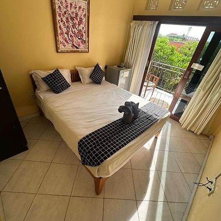 Sari Buana Bed & Breakfast Кута Екстер'єр фото
