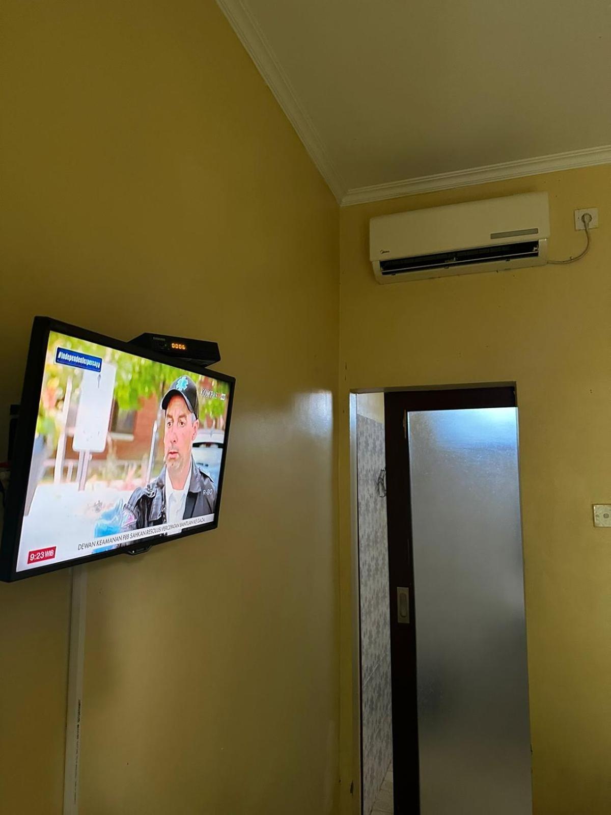 Sari Buana Bed & Breakfast Кута Екстер'єр фото