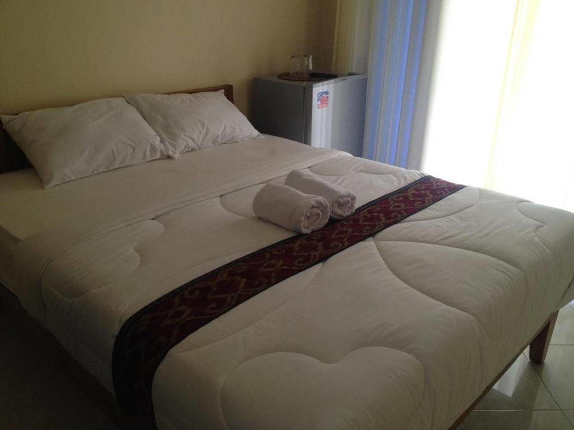 Sari Buana Bed & Breakfast Кута Екстер'єр фото